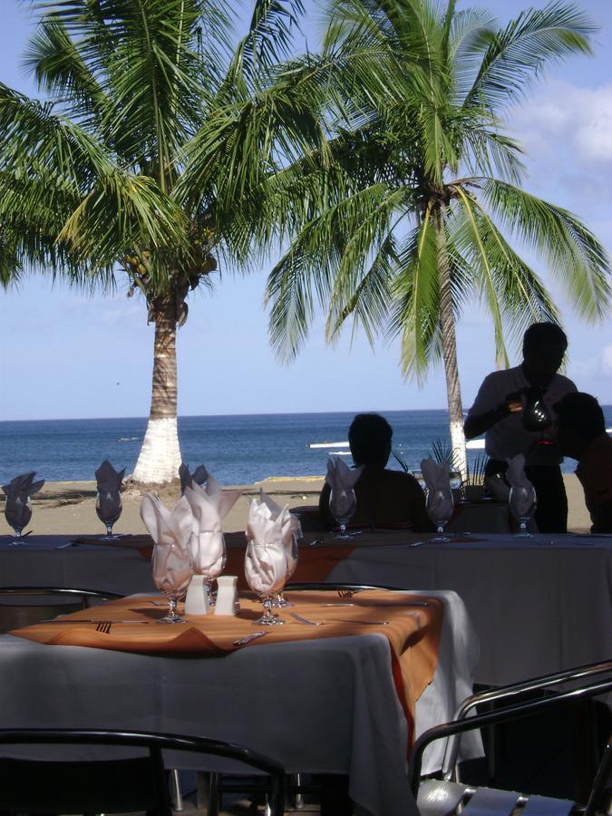 Claudio & Gloria Beach Front Rooms Playas del Coco Eksteriør bilde